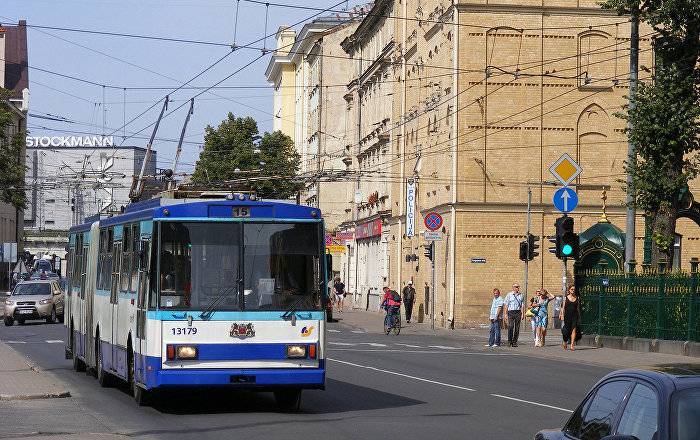 Троллейбус врезался в жилой дом в Риге, пострадали семеро - lv.sputniknews.ru - Рига - Латвия