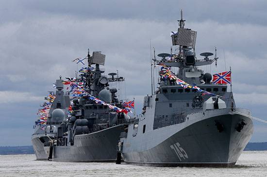 Сергей Шойгу - Владимир Путин - Военно-морской парад пройдет в день ВМФ - pnp.ru - Россия