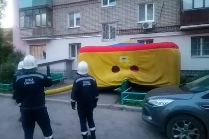 Российская пенсионерка захотела выйти из квартиры и пригрозила прыгнуть из окна - lenta.ru - Саратов - Вологда