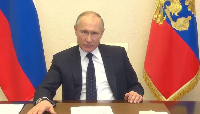 Сергей Шойгу - Владимир Путин - Путин предложил провести марш «Бессмертного полка» 26 июля в День ВМФ - eadaily.com - Москва - Россия