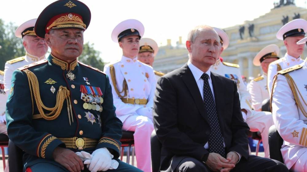 Сергей Шойгу - Владимир Путин - Путин поручил провести традиционный парад в День ВМФ России - riafan.ru - Москва - Россия - Санкт-Петербург
