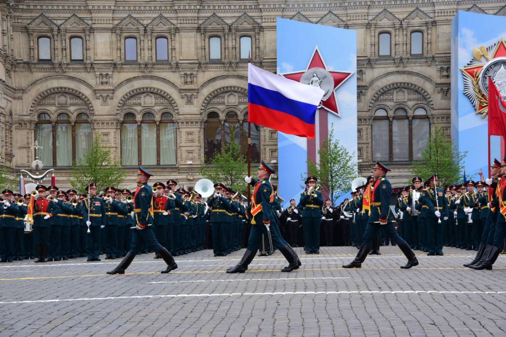 Сергей Шойгу - Владимир Путин - Путин приказал провести парад Победы и марш «Бессмертного полка» - vm.ru - Москва - Россия