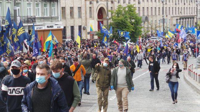 Владимир Зеленский - Петр Порошенко - Юлия Мендель - Сергей Стерненко - «Стоп реванш»: пощечина Зеленскому от Порошенко и предупреждение от Авакова - eadaily.com