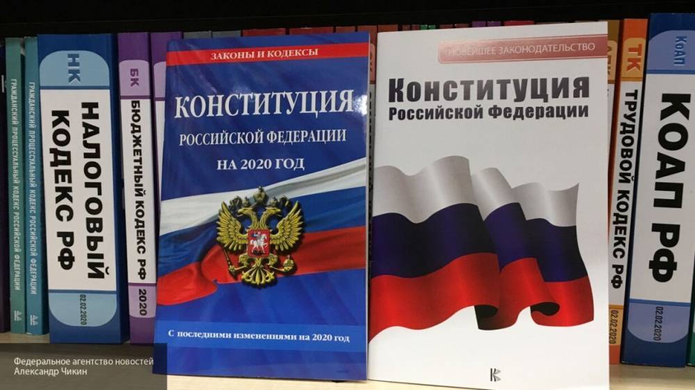 Светлана Бессараб - Валерий Рязанский - Бессараб предложила конституционно закрепить размер МРОТ не ниже прожиточного минимума - polit.info - Россия - Конституция