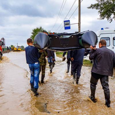 Евгений Дитрих - В российских регионах подтопленными остаются 14 мостов и 13 автодорог - radiomayak.ru - респ. Коми - Хабаровский край - Приморье край - Еврейская обл.