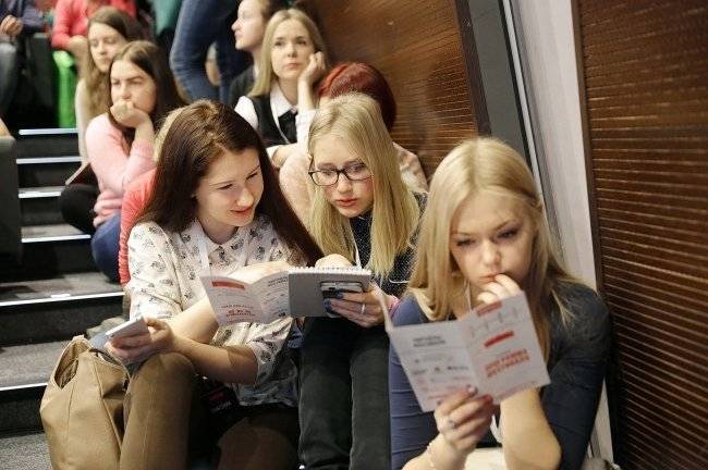 Олег Соколов - Выпускники СПбГУ выступили против сексуальных злоупотреблений в вузе - infox.ru