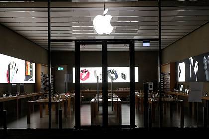 Apple выпустит iPhone без отверстий - lenta.ru