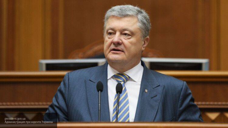 Петр Порошенко - Порошенко заявил, что не обязан сохранять декларации на провоз картин через границу - nation-news.ru - Украина
