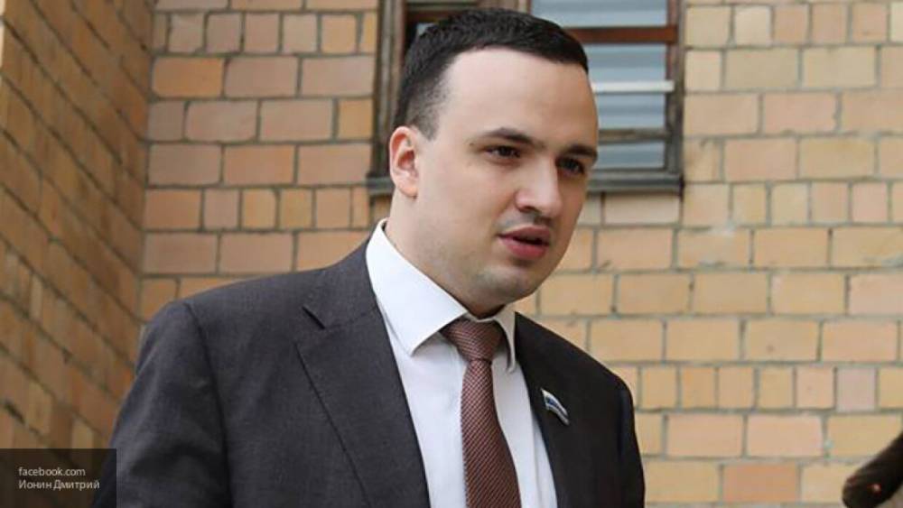 Дмитрий Песков - Дмитрий Ионин - Ионин выразил обиду из-за попыток выставить поправки в Конституцию в недобром свете - politexpert.net - Россия