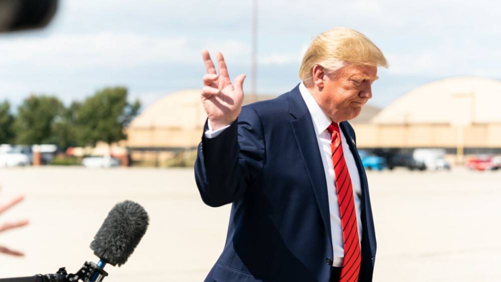Дональд Трамп - Трамп обвинил NYT в фальсификации источников - riafan.ru - Россия - США - Вашингтон - New York