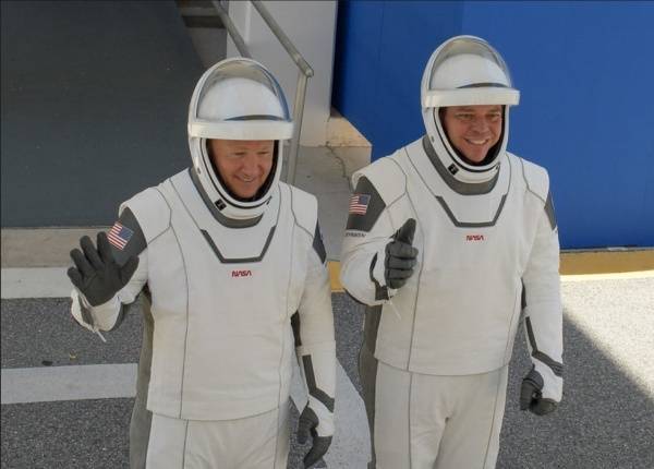 Илон Маск - Илон Маск - Crew Dragon - Илон Маск отправляет человека в космос: США возобновляют пилотируемые полеты - nakanune.ru - Россия - США