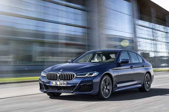 BMW показал обновленный седан 5-серии 2021 - newsland.com