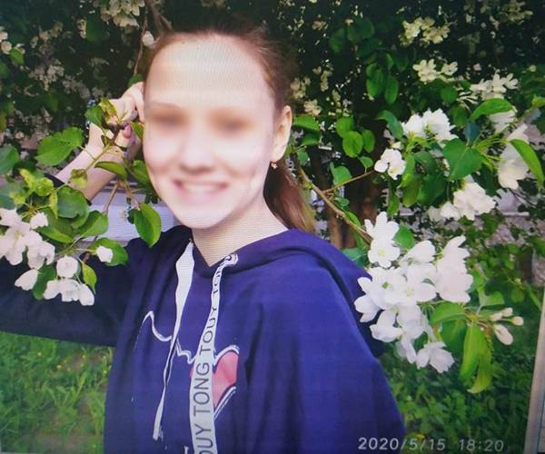 Пропавшую сутки назад в Екатеринбурге девочку нашли катающейся на велосипеде у Дома Кино - nakanune.ru - Россия - Екатеринбург - Свердловская обл.