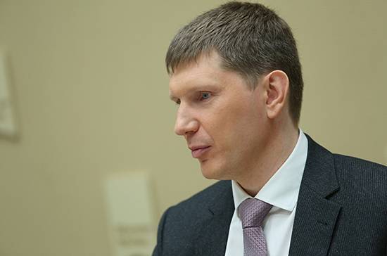 Максим Решетников - Решетников: эпидемиологическая ситуация позволяет снимать ранее принятые ограничения в экономике - pnp.ru - Россия