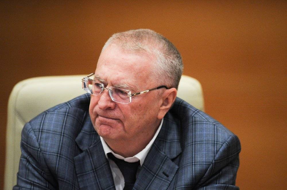 Владимир Жириновский - Жириновский призвал «убирать» питомцев после новости о выявлении COVID-19 у кошки - vm.ru - Россия