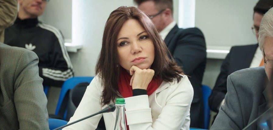 Владимир Зеленский - Петр Порошенко - Виктор Янукович - Леонид Кучма - Юлий Тимошенко - Виктория Сюмар - Даже Янукович не штурмовал музеи - а теперь это делает Зеленский - Сюмар - prm.ua