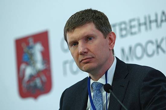 Максим Решетников - Минэкономразвития: в пострадавших от пандемии отраслях экономики работают более 6 млн человек - pnp.ru