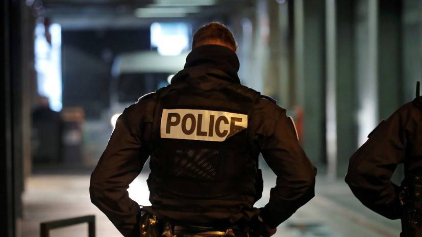 Во Франции полиция во время спецоперации ошиблась квартирой - russian.rt.com - Франция