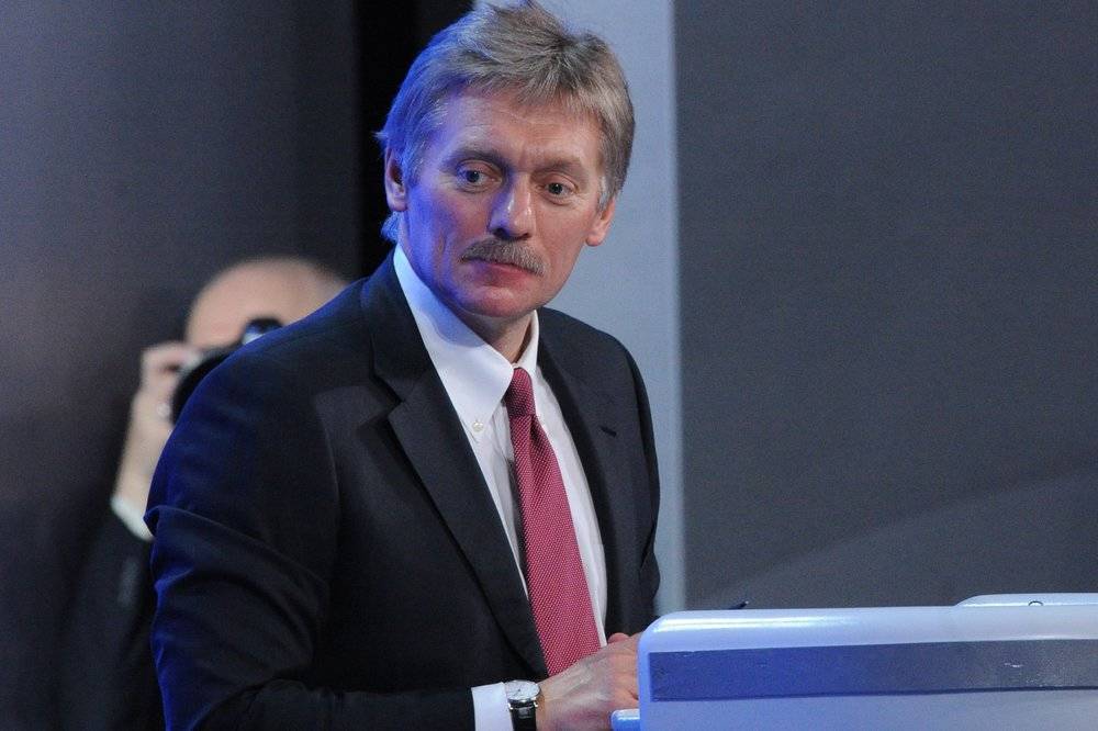 Владимир Путин - Дмитрий Песков - Кремль: День парады Победы с большой долей вероятности будет выходным - vm.ru - Россия