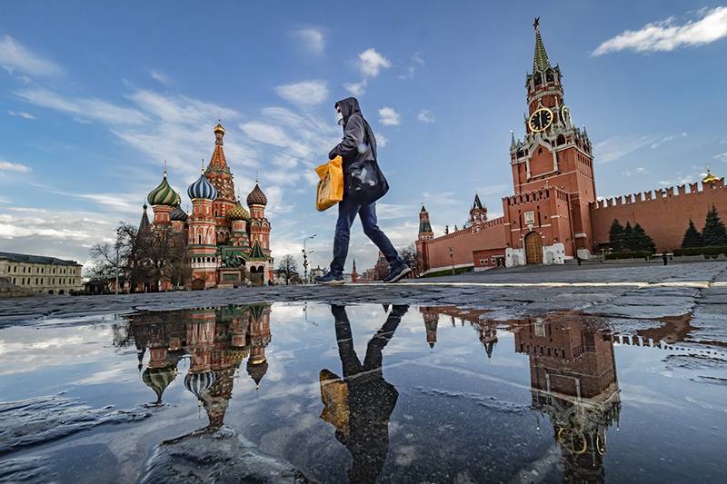 Сергей Шойгу - Владимир Путин - Дмитрий Песков - Кремль ожидает улучшения ситуации с коронавирусом к параду Победы - tvc.ru - Москва - Россия