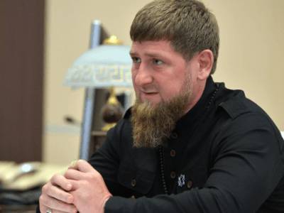 Рамзан Кадыров - Кадыров появился на совещании оперштаба в Грозном с катетером на руке - live24.ru - респ. Чечня - Оперштаб