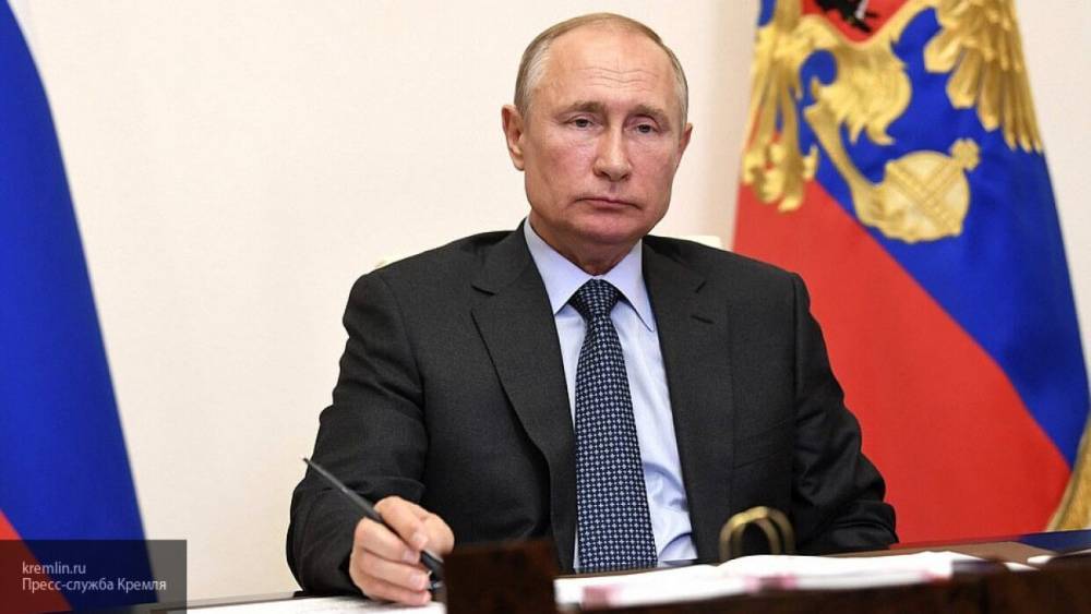 Владимир Путин - Аглая Чайковская - Путин назвал главным приоритетом Правительства РФ сохранение рабочих мест - politros.com - Россия