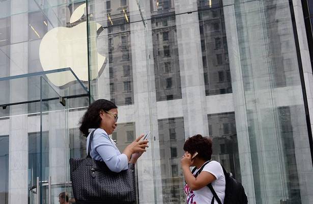 Apple выпустит iPhone без отверстий - newtvnews.ru