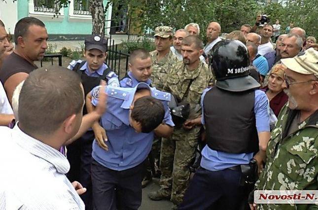 Убийство в Кривом Озере: все подозреваемые полицейские находятся на свободе - focus.ua - Николаевская обл.