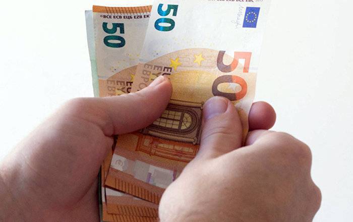 Средняя зарплата в Латвии в первом квартале составила 812 евро на руки - lv.sputniknews.ru - Рига - Латвия