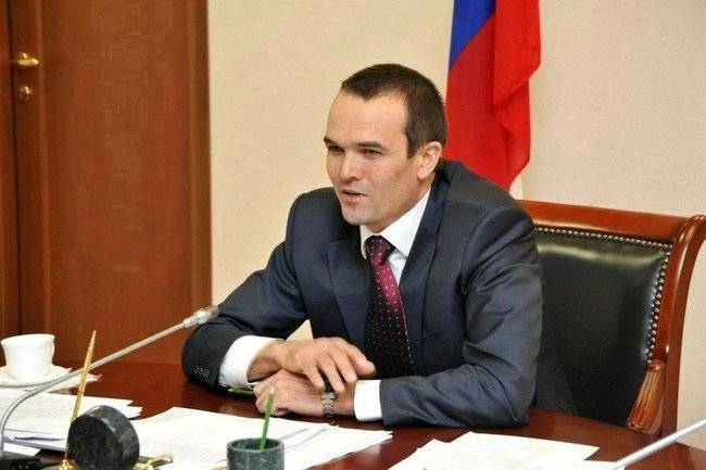 Владимир Путин - Михаил Игнатьев - «Региональные элиты реально обиделись на Кремль»: об иске экс-главы Чувашии к Путину - infox.ru - Россия - респ. Чувашия