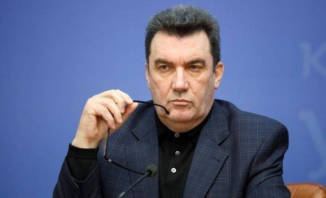 Алексей Данилов - Кристина Квин - Украина должна быть готова к биологическим и космическим войнам, – СНБО - focus.ua - США - Украина - Снбо