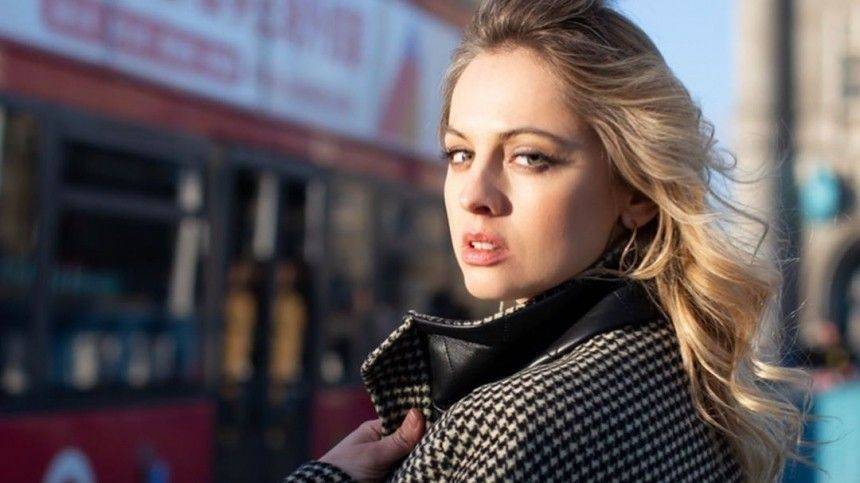 Янина Студилина - «Пустили газ и вынесли деньги» — Янина Студилина рассказала про ограбление - 5-tv.ru - Россия - Англия