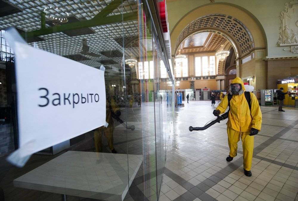 Сергей Собянин - Алексей Немерюк - Московские кинотеатры, салоны, рестораны и фитнес-клубы остаются закрытыми - tvc.ru - Москва