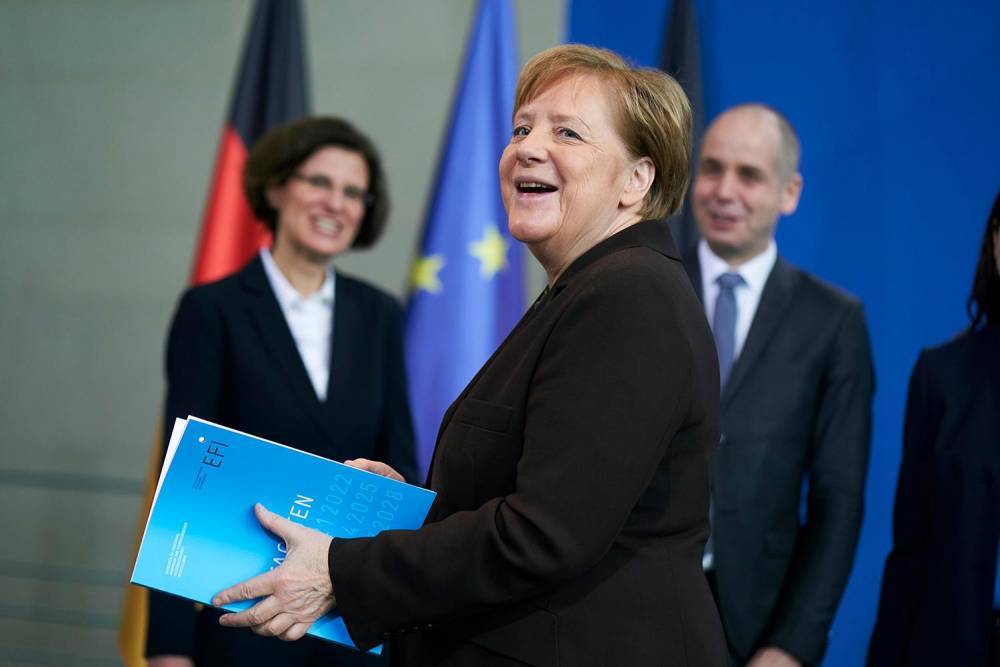 Ангела Меркель - Меркель озвучила условие снятия санкций с России - vm.ru - Россия - Украина - Германия