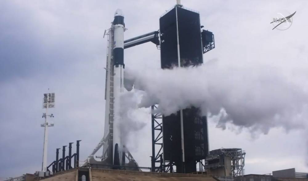 Погода помешала. Первый пилотируемый полет SpaceX перенесли - focus.ua - США - шт.Флорида