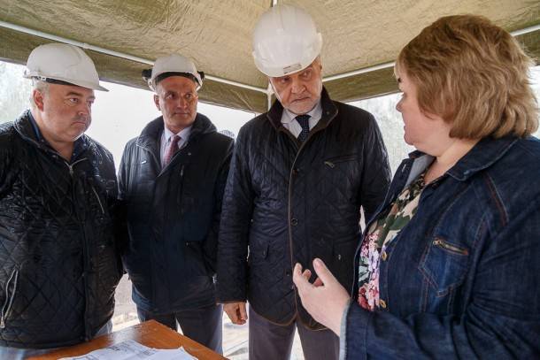 Владимир Уйба - Владимир Уйба проинспектировал строительство нового корпуса Кунибского дома-интерната - bnkomi.ru - респ. Коми