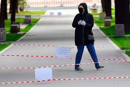 Виталий Зверев - В России предсказали болезни из-за масок и перчаток - lenta.ru - Россия