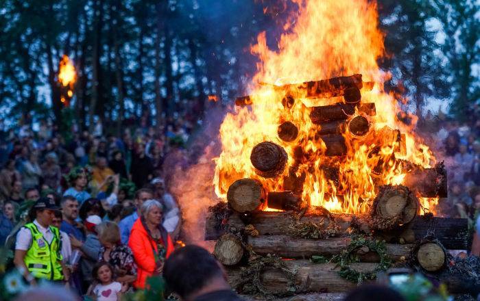 Отгуляем Лиго по полной: в 2021 году жителей Латвии ждут длинные выходные - lv.sputniknews.ru - Рига - Латвия