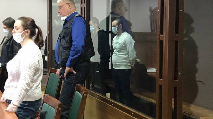 Виктор Борщев - Двух петербуржцев приговорили к 18 годам лишения свободы за убийство водителя во время угона автомобиля - piter.tv - Санкт-Петербург