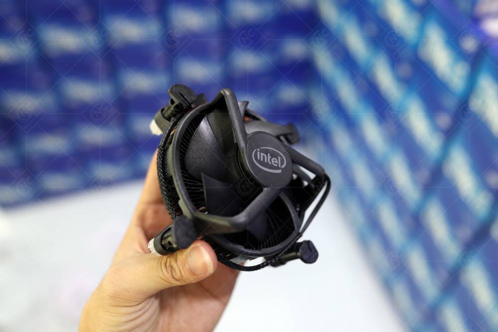 Intel слегка обновила комплектный кулер для процессоров Core 10-го поколения и Xeon-W - itc.ua