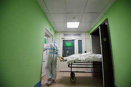 Патологоанатом объяснил подсчет смертности из-за коронавируса в Москве - lenta.ru - Москва - Россия