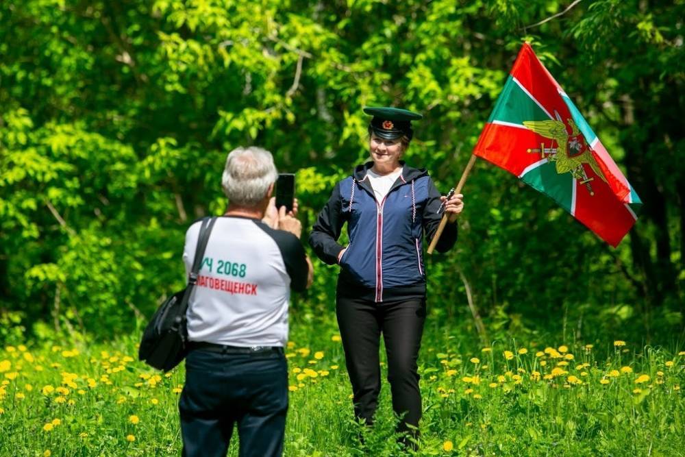 Евгений Куйвашев - В Екатеринбурге День пограничника отметили в парке и на площади, несмотря на пандемию - newsland.com - Россия - Екатеринбург - Свердловская обл.