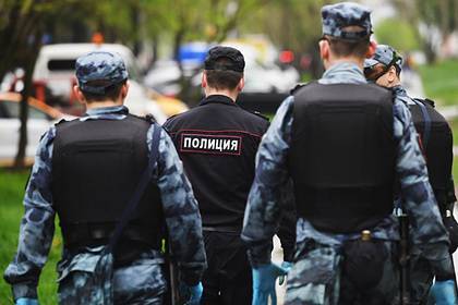 Сотрудники ФСБ поймали полицейских на захвате ящиков элитного алкоголя - lenta.ru - Россия - Тверь - Тверская обл.
