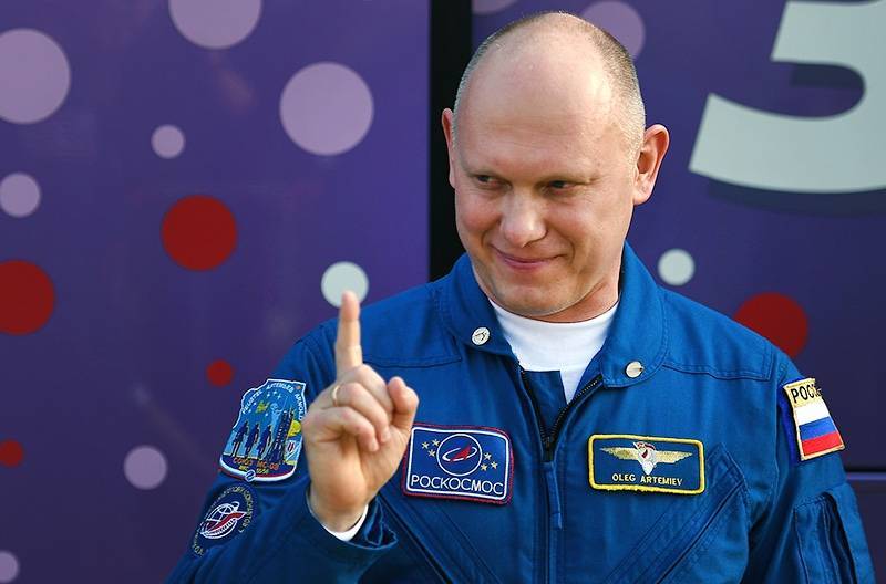 Олег Артемьев - Космонавт-испытатель Олег Артемьев призвал серьезно относиться к COVID-19 - tvc.ru - Москва - Россия