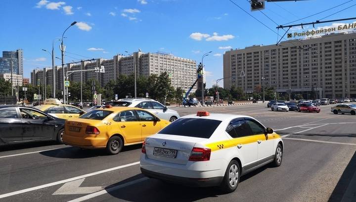 Алексей Немерюк - В Москве разрешат ездить на автомобиле без маски - vesti.ru - Москва