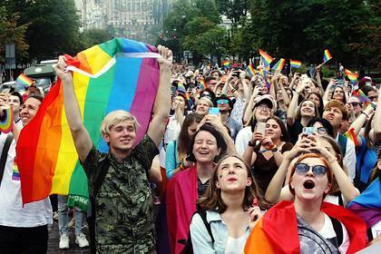 Украинские геи проведут онлайн-парад из-за коронавируса - lenta.ru - Молдавия