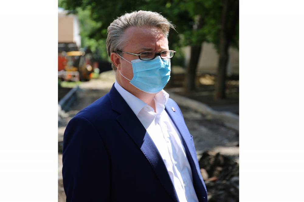 Вадим Кстенин - Мэр Воронежа: «Мы будем работать, пока все дворы не будут благоустроены» - moe-online.ru - Воронеж