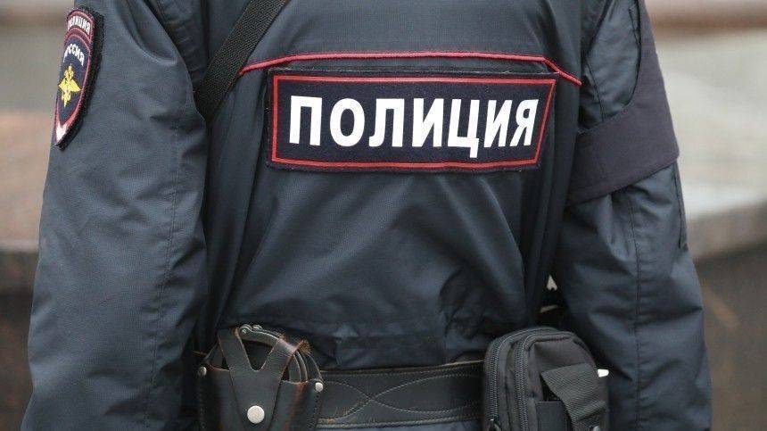 «Вызовите полицию»: таксист рассказал, как спас девушку в Москве от насильников - 5-tv.ru - Москва