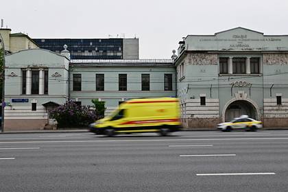 В Москве умерли 76 пациентов с коронавирусом - lenta.ru - Москва - Россия