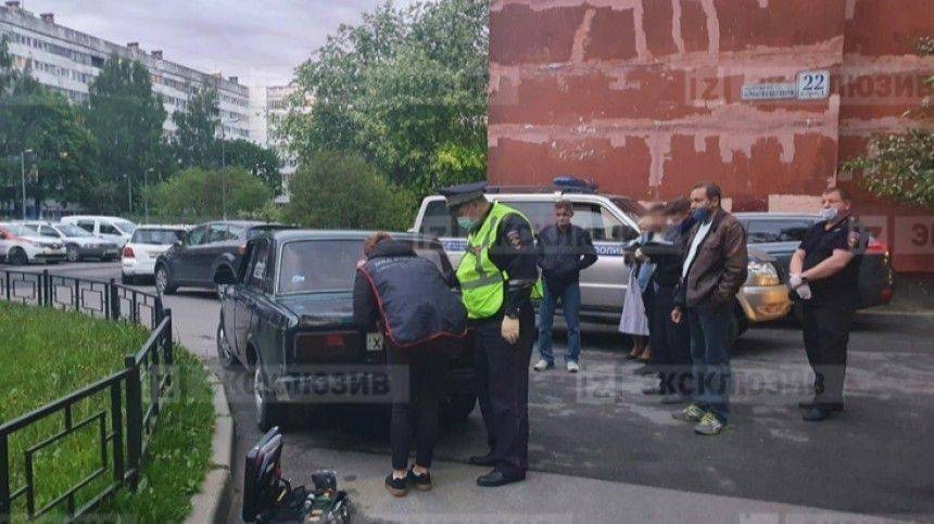 В Петербурге подросток с наркотиками пытался скрыться от полиции на ВАЗ - 5-tv.ru - Петербурга